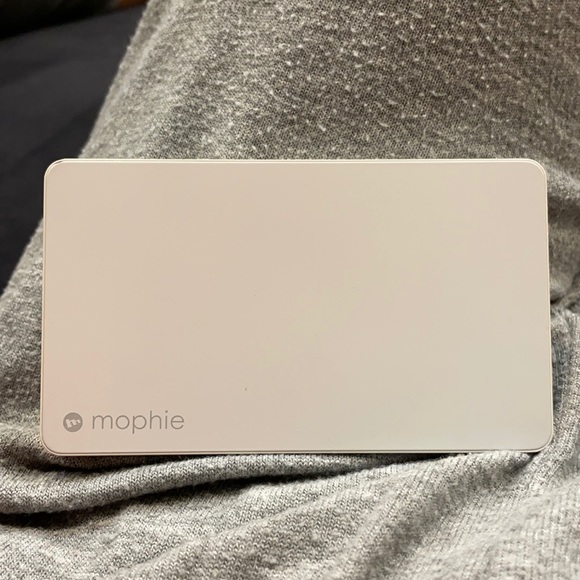 Apple Other - Mophie charger box